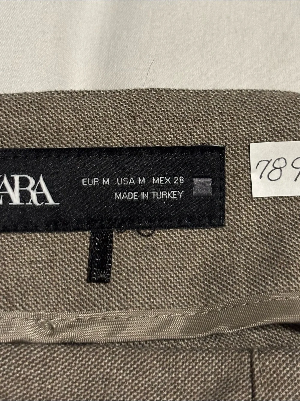 Zara Women’s Medium High Waisted Straight Leg Pleated Dress Pants Gray